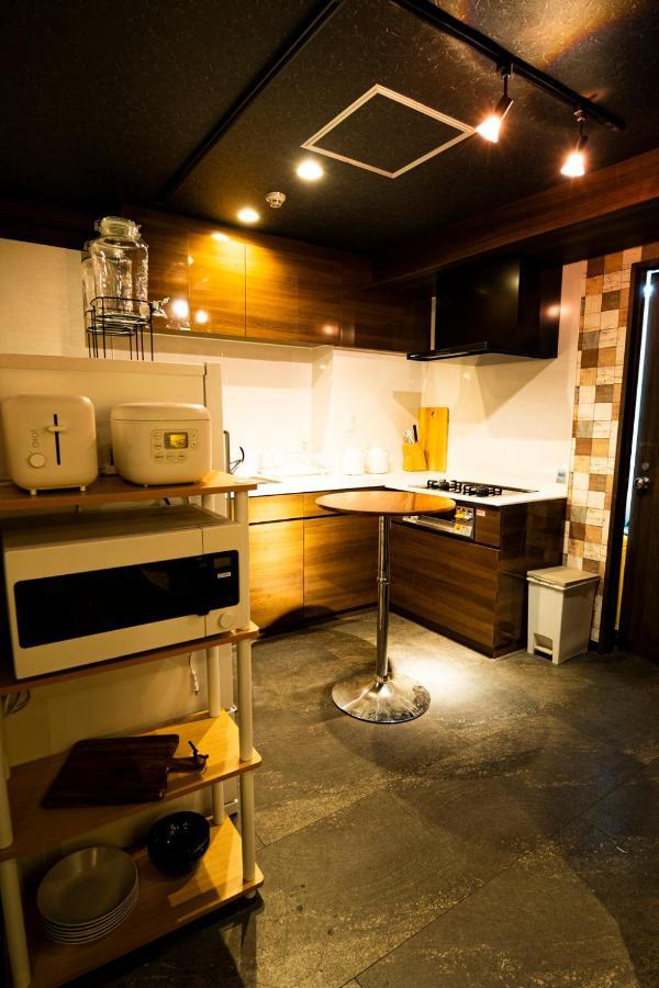 R Hostel Namba South Osaka Buitenkant foto